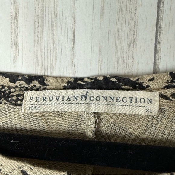 Peruvian Connection XL taupe Floral Lace Pattern Top - Picture 4 of 7